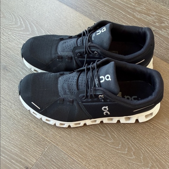 On Cloud 5 Running Women Shoes Size 10 - Picture 2 of 9